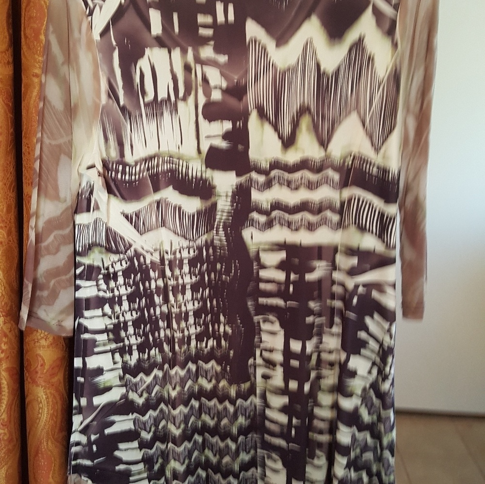 Tunic - Picture 5 of 6